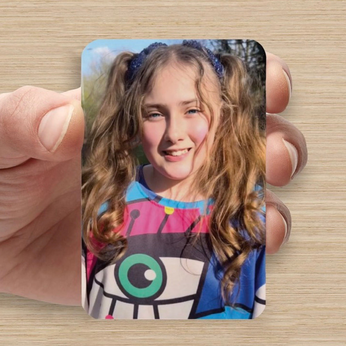 34 An April ‘23 Genuine Signed Immi Davis Business Card Immi Davis